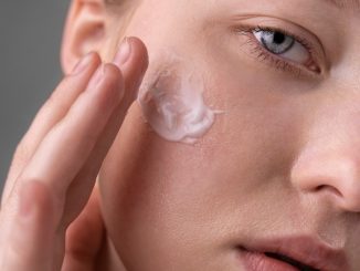 Secretele de Îngrijire a pielii Rutine naturale pentru un ten strălucitor