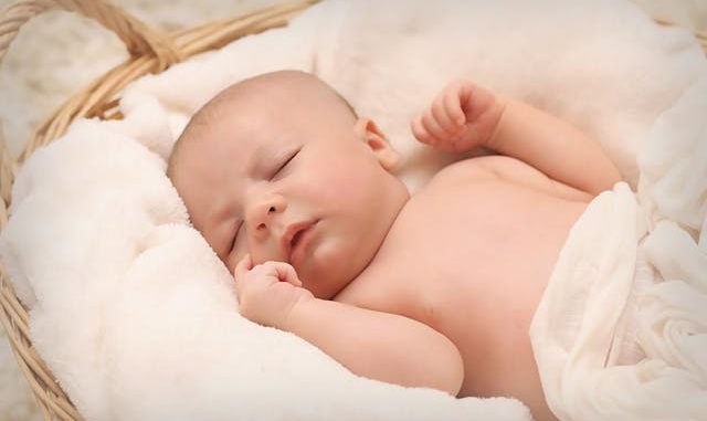 Lucruri esențiale pe care trebuie să le faci în primele luni de viață ale bebelușului tău