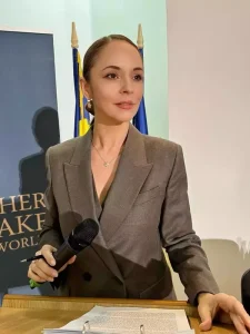 Violeta Bănică a susținut Bacalaureatul Internațional și se pregătește pentru facultatea în SUA: „A fost un efort uriaș, dar sunt mândră de ea”