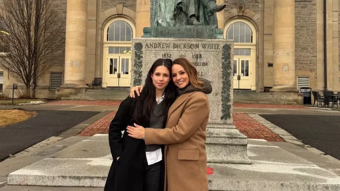 Violeta Bănică a susținut Bacalaureatul Internațional și se pregătește pentru facultatea în SUA: „A fost un efort uriaș, dar sunt mândră de ea” Violeta Bănică a susținut Bacalaureatul Internațional și se pregătește pentru facultatea în SUA: „A fost un efort uriaș, dar sunt mândră de ea”