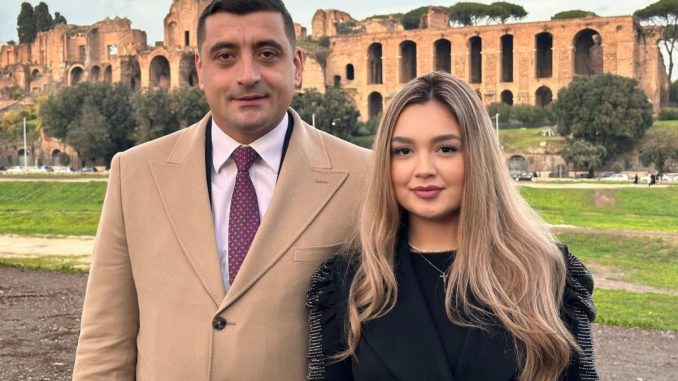 George și Ilinca Simion: o poveste discretă de iubire cu 11 ani diferență de vârstă și un fiu născut în 2024 George și Ilinca Simion: o poveste discretă de iubire cu 11 ani diferență de vârstă și un fiu născut în 2024