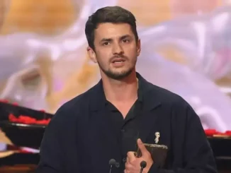 Vlad Udrescu, premiat la Gala UNITER 2025 pentru rolul Hamlet: „Pe scenă mă simt cu adevărat liber și împlinit”