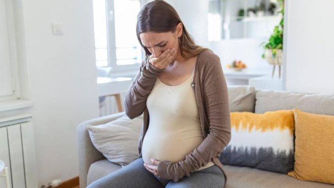 Grețurile matinale în sarcină: De ce apar, cum le reduci și când e cazul să ceri ajutor medical Grețurile matinale în sarcină: De ce apar, cum le reduci și când e cazul să ceri ajutor medical