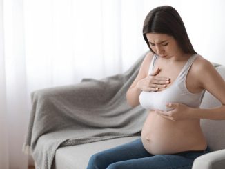 Disconfort la nivelul sânilor în sarcină: cauze, soluții și momente când e bine să consulți medicul