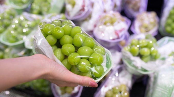 Cum păstrezi strugurii mai mult timp fără să-și piardă prospețimea Cum păstrezi strugurii mai mult timp fără să-și piardă prospețimea