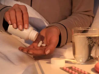 De ce nu e indicat să iei melatonină pe termen lung. Poate calma insomnia, dar îți poate afecta inima