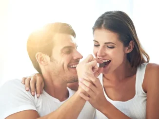 Regulile de dating din anii ’90 revin în atenție: de ce ar putea salva relațiile moderne în 2026