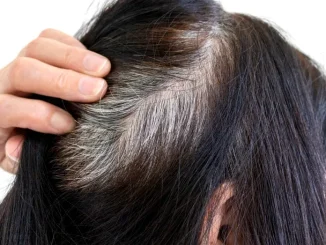 Truc rapid pentru a ascunde firele albe fără vopsea