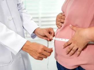 Dincolo de calorii: de ce emoțiile și stresul pot influența acumularea kilogramelor