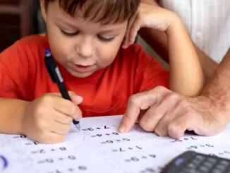 Dislexia nu înseamnă doar dificultăți la citit: simptome mai puțin cunoscute