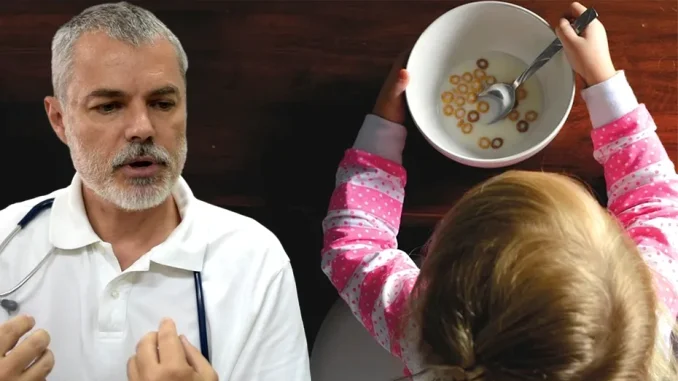 Alimentul banal pe care părinții îl consideră sănătos, dar care este interzis sugarilor