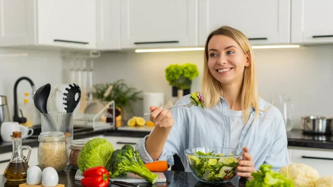 Alimentele care te ajută să te hidratezi mai bine. Ce să pui în farfurie în zilele călduroase